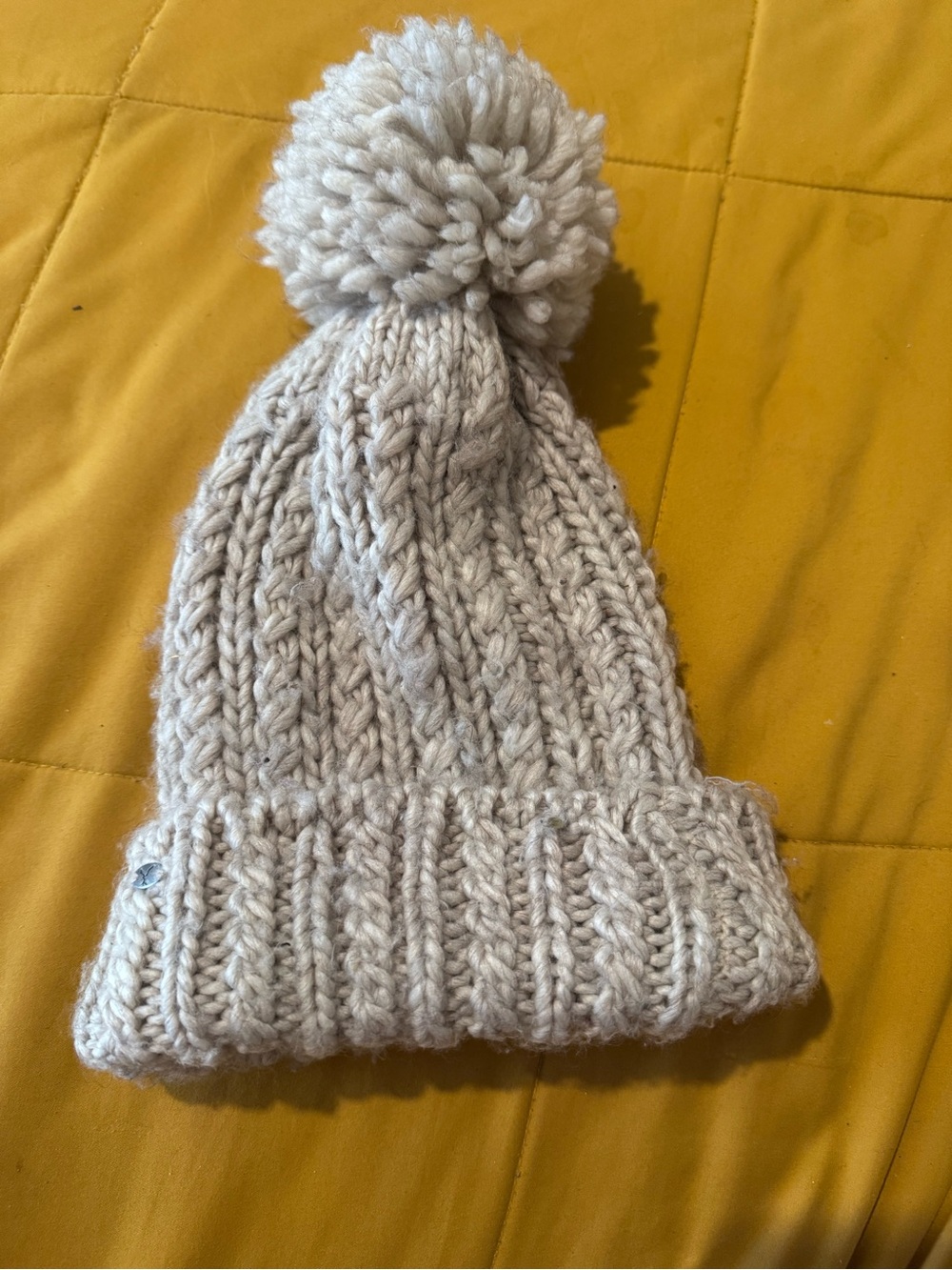 Women’s Cream Knit Pom Pom Beanie Hat